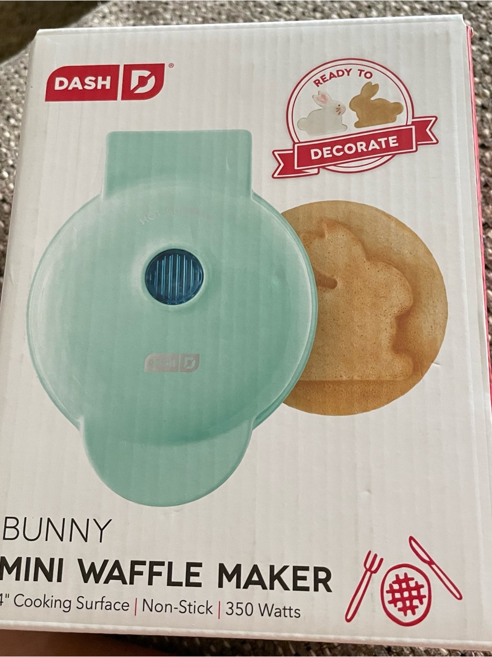 Dash Mint Green Mini Bunny Waffle Maker